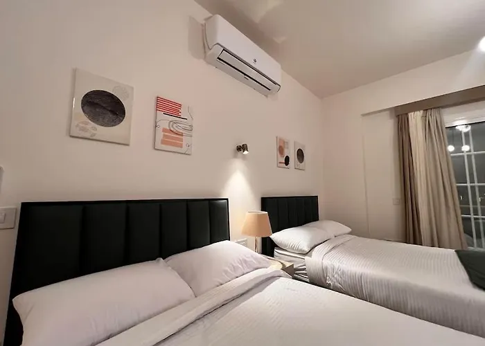 White Palace Served Apartment 11