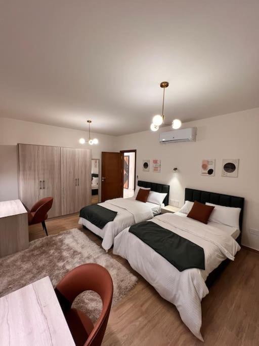 White Palace Served 11 Appartement *